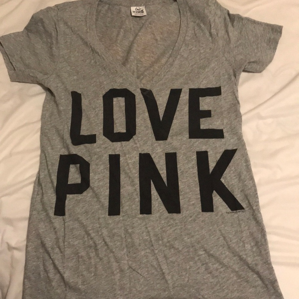 Gray tee
